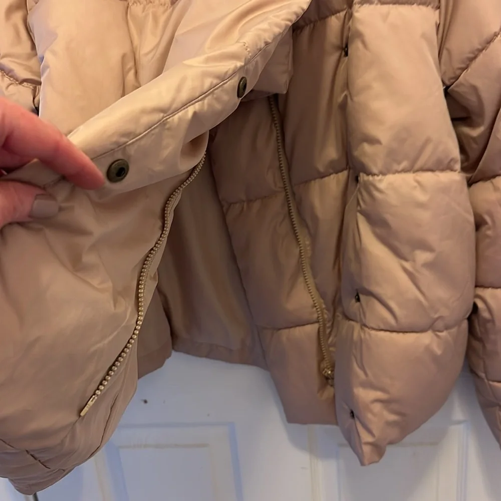 Old Navy Puffer Jacket - Picture 3 of 7
